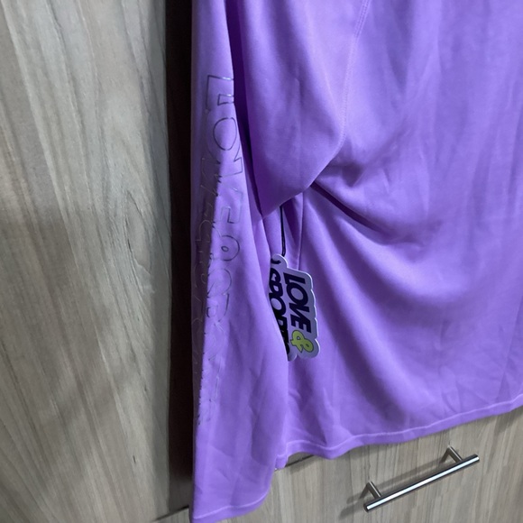 NWT lavender sport top - Picture 2 of 3